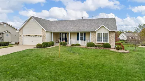 3 Vast Horizon Dr, O'fallon, MO 63368