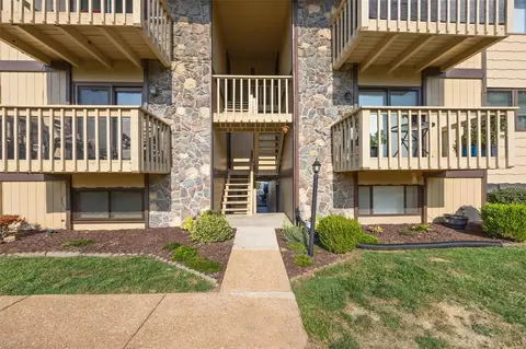 84 Lemans Ct, Lake Saint Louis, MO 63367