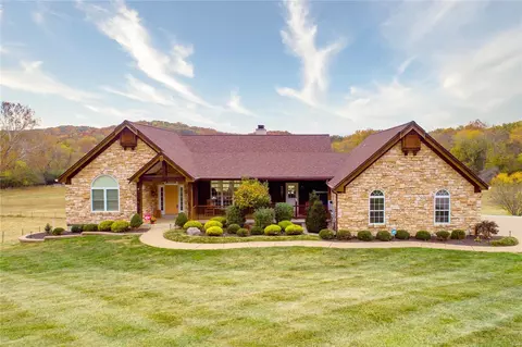 4863 Fox Creek Rd, Wildwood, MO 63069