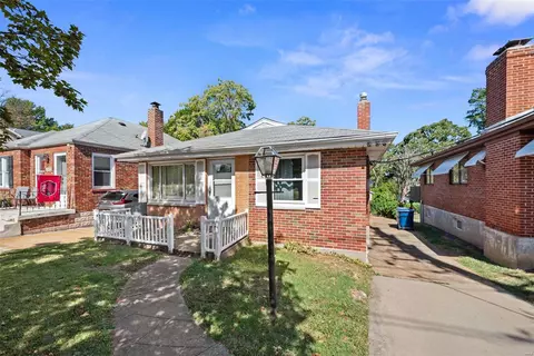 7403 Weil Ave, Shrewsbury, MO 63119