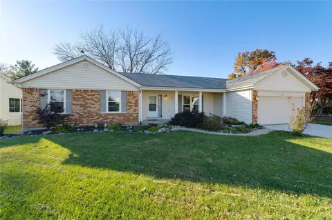 911 Haversham Dr, Saint Charles, MO 63304