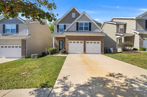 477 Parkgate Dr, Lake Saint Louis, MO 63367