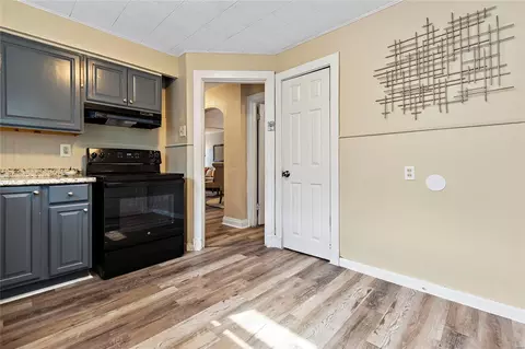 408 Thomas Ave, Ferguson, MO 63135 photo 10