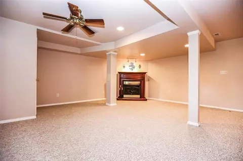 552 Hilltop Townes Dr, Eureka, MO 63025 photo 29
