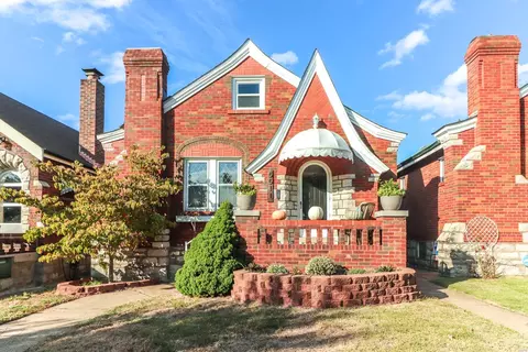 5511 Walsh St, Saint Louis, MO 63109