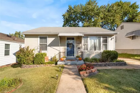 6451 Clifton Hls, Saint Louis, MO 63139