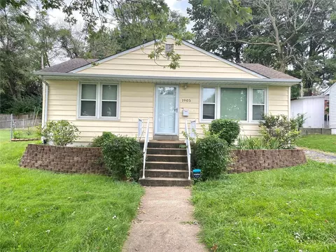 1905 Mitchell, Saint Louis, MO 63139