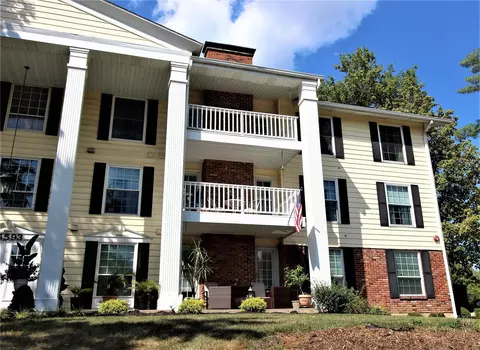 15593 Bedford Forge Dr #24, Chesterfield, MO 63017