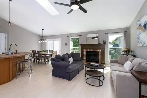 2546 Barrett Place Dr, Ballwin, MO 63021 photo 4