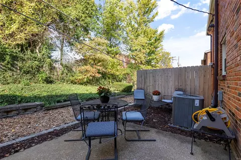 1055 Pinegate Dr, Saint Louis, MO 63122 photo 25