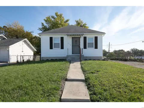 218 N Floridale Ave, Saint Louis, MO 63135