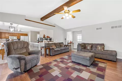 232 Brougham Dr, O'fallon, MO 63368 photo 3