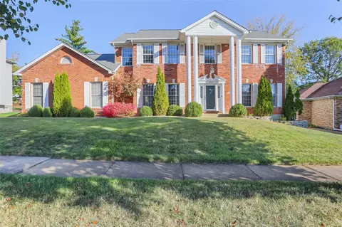12527 Sunset Dr, Saint Louis, MO 63128