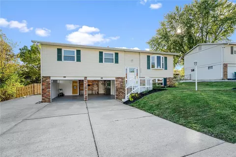 3524 Carriage Run Dr, Saint Charles, MO 63303