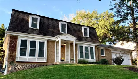 813 Wayfarer Dr, Manchester, MO 63021