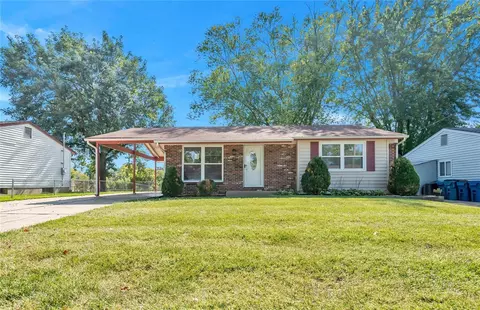 3413 Fleet Ln, Saint Charles, MO 63301