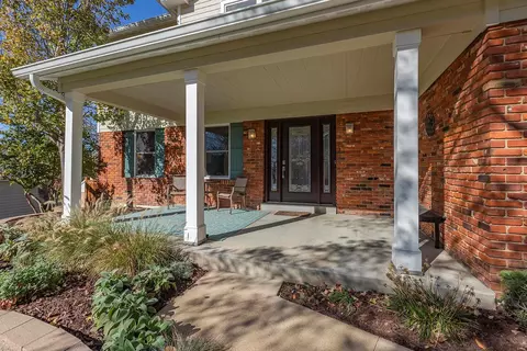 1533 W Field Ave, Ellisville, MO 63011 photo 2