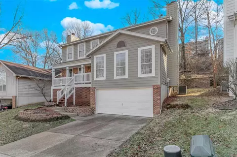 Exterior - 582 Woodlyn, Ballwin, MO 63021 photo 2 of 6