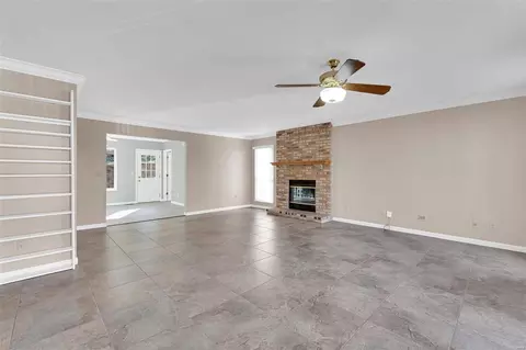 Living - 582 Woodlyn, Ballwin, MO 63021 photo 6 of 6