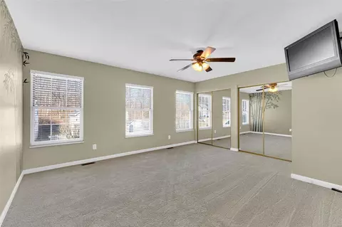 Bedroom - 582 Woodlyn, Ballwin, MO 63021 photo 2 of 3