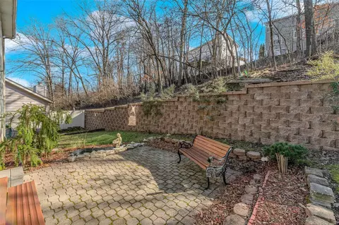 Exterior - 582 Woodlyn, Ballwin, MO 63021 photo 5 of 6