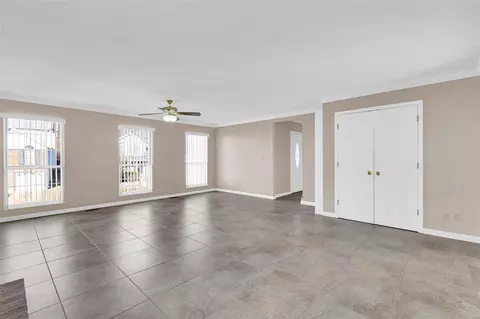 Living - 582 Woodlyn, Ballwin, MO 63021 photo 4 of 6