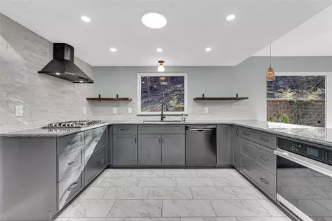Kitchen - 582 Woodlyn, Ballwin, MO 63021 photo 3 of 5