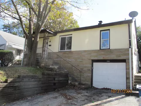 3340 Werder Dr, Saint Louis, MO 63121