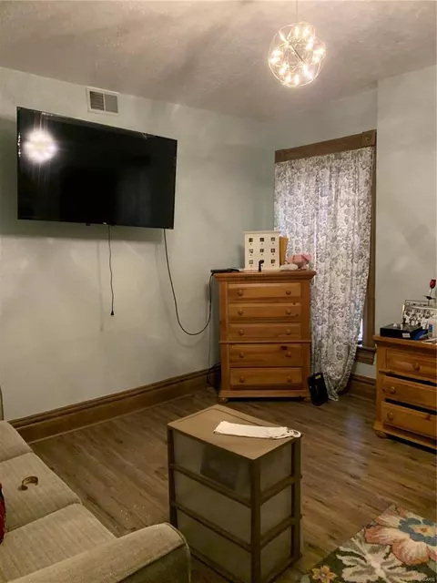 5253 Maple Ave, Saint Louis, MO 63113 photo 16