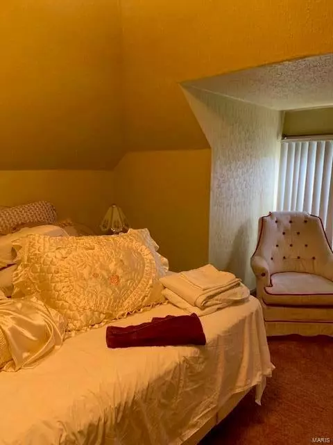5253 Maple Ave, Saint Louis, MO 63113 photo 22