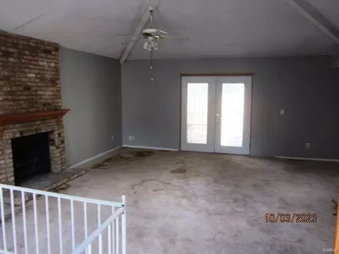 993 Huntington View Dr, Manchester, MO 63021 photo 2