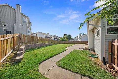 1102 Castle Pines Dr, St Peters, MO 63366 photo 31
