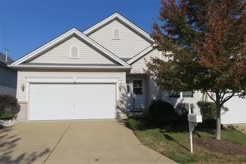 161 Worthington Cir #17, Saint Louis, MO 63128