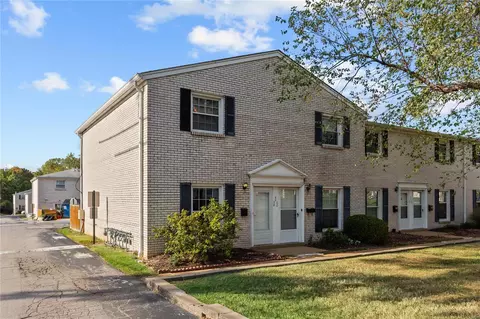 4058 Paule Ave, Saint Louis, MO 63125