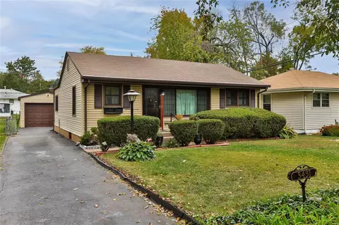 3431 Saint Donald Ln, Saint Ann, MO 63074