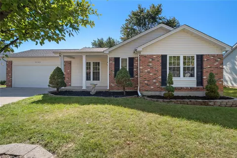 1192 Summerwood Dr, Saint Peters, MO 63376