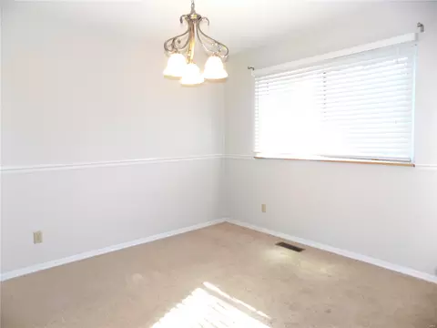 1142 Great Falls Ct, Manchester, MO 63021 photo 8