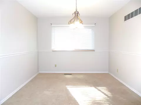 1142 Great Falls Ct, Manchester, MO 63021 photo 9