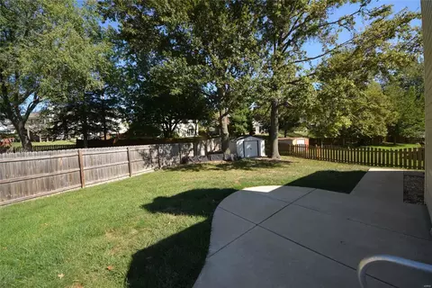 1232 Begonia Dr, O'fallon, MO 63366 photo 17