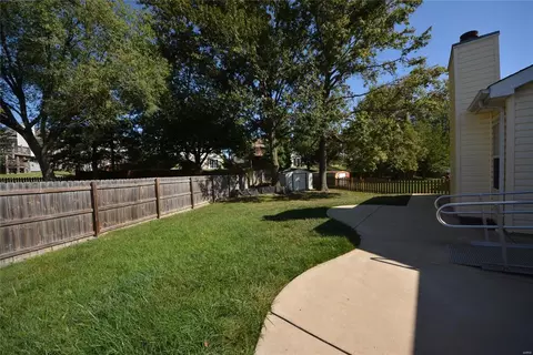 1232 Begonia Dr, O'fallon, MO 63366 photo 18