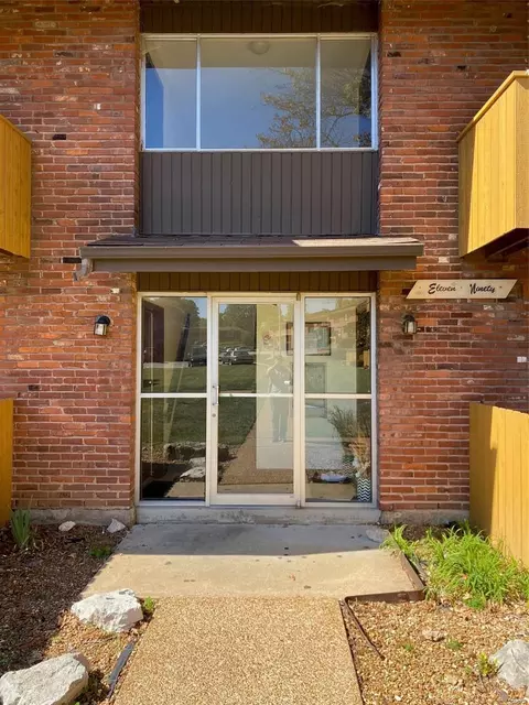 1190 Calley Dr #A, Saint Louis, MO 63125