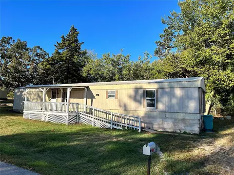 969 Marlette Dr, Bourbon, MO 65441 photo 1