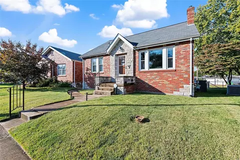 5446 Blow St, Saint Louis, MO 63109