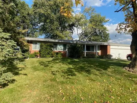 6 Wayne St, Saint Charles, MO 63301