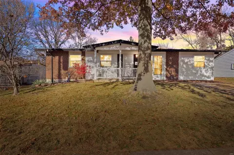 1145 Derhake Rd, Florissant, MO 63033