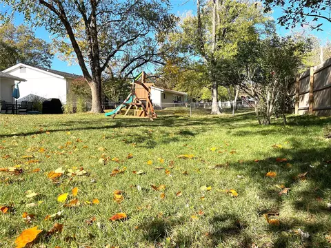 609 Twigwood Dr, Ballwin, MO 63021 photo 21
