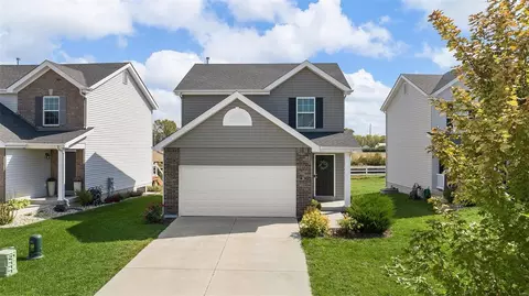 236 Charlestowne Place Dr, Saint Charles, MO 63301