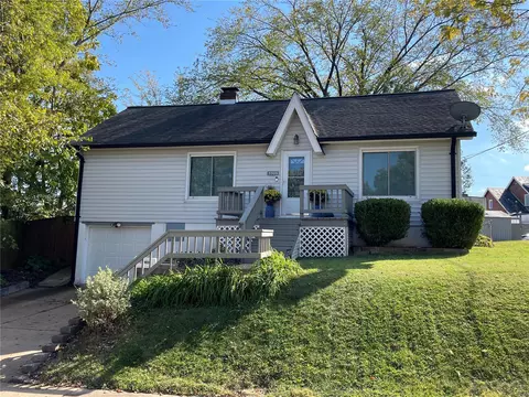 5506 Maxwell Ave, Affton, MO 63123
