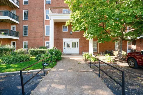 10358 Chimney Rock Dr #6, Saint Louis, MO 63146
