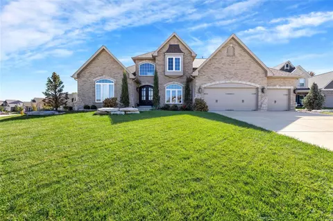600 Montrachet Ct, O'fallon, MO 63368